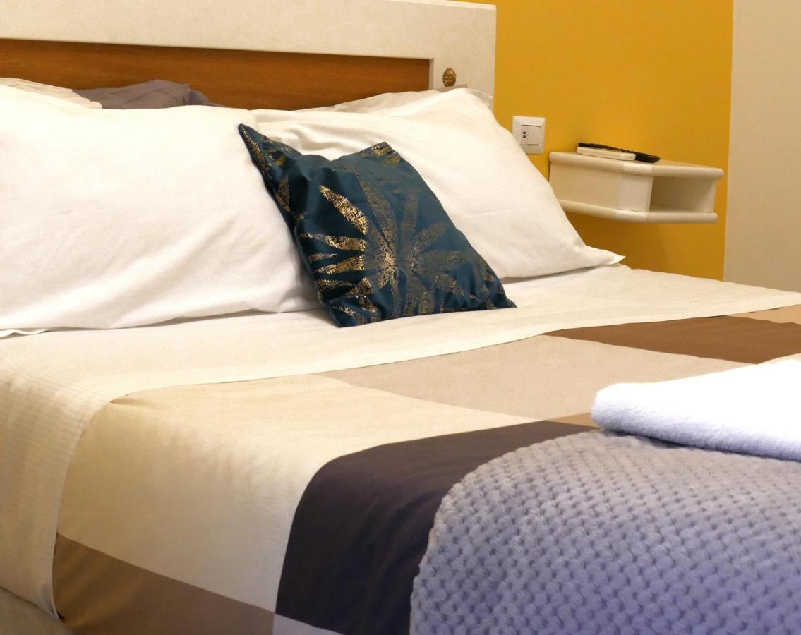Firenze32 Bed & Breakfast Naples Luaran gambar