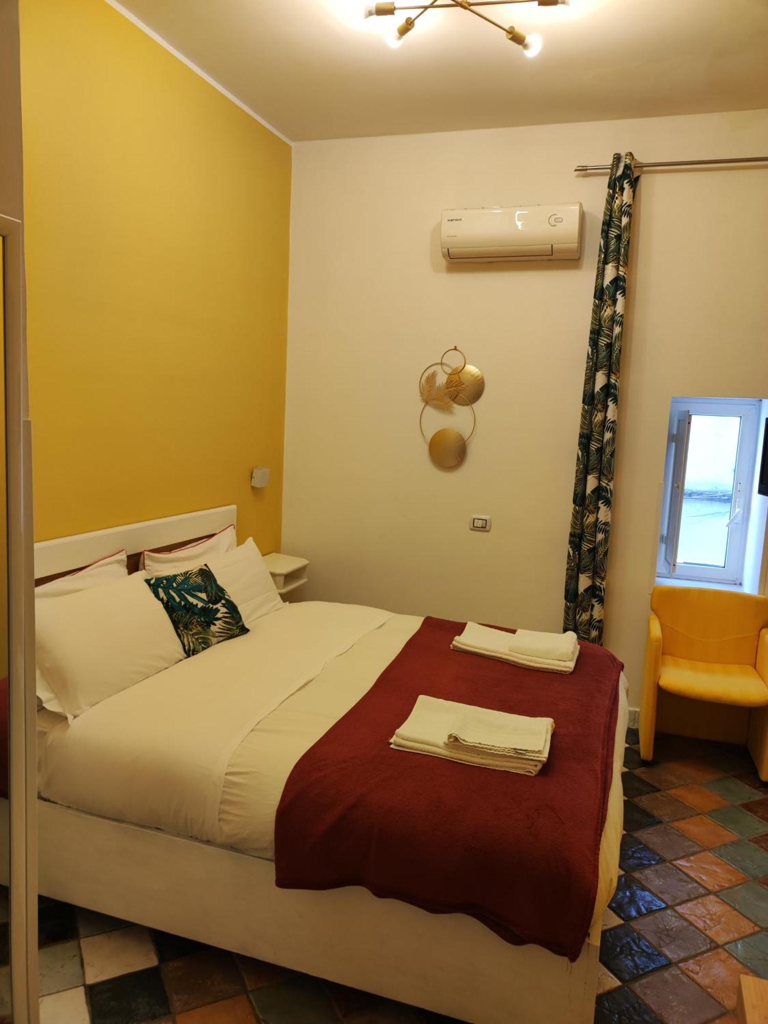 Firenze32 Bed & Breakfast Naples Bilik gambar